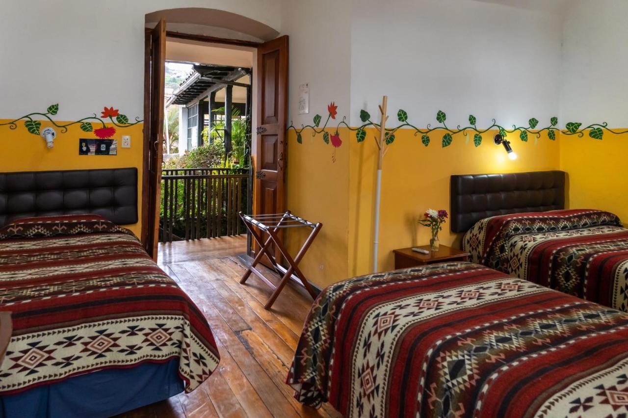 Hostal Riviera Sucre Отавало Экстерьер фото