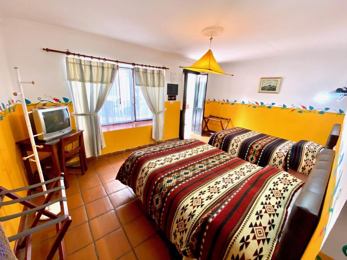 Hostal Riviera Sucre Отавало Экстерьер фото