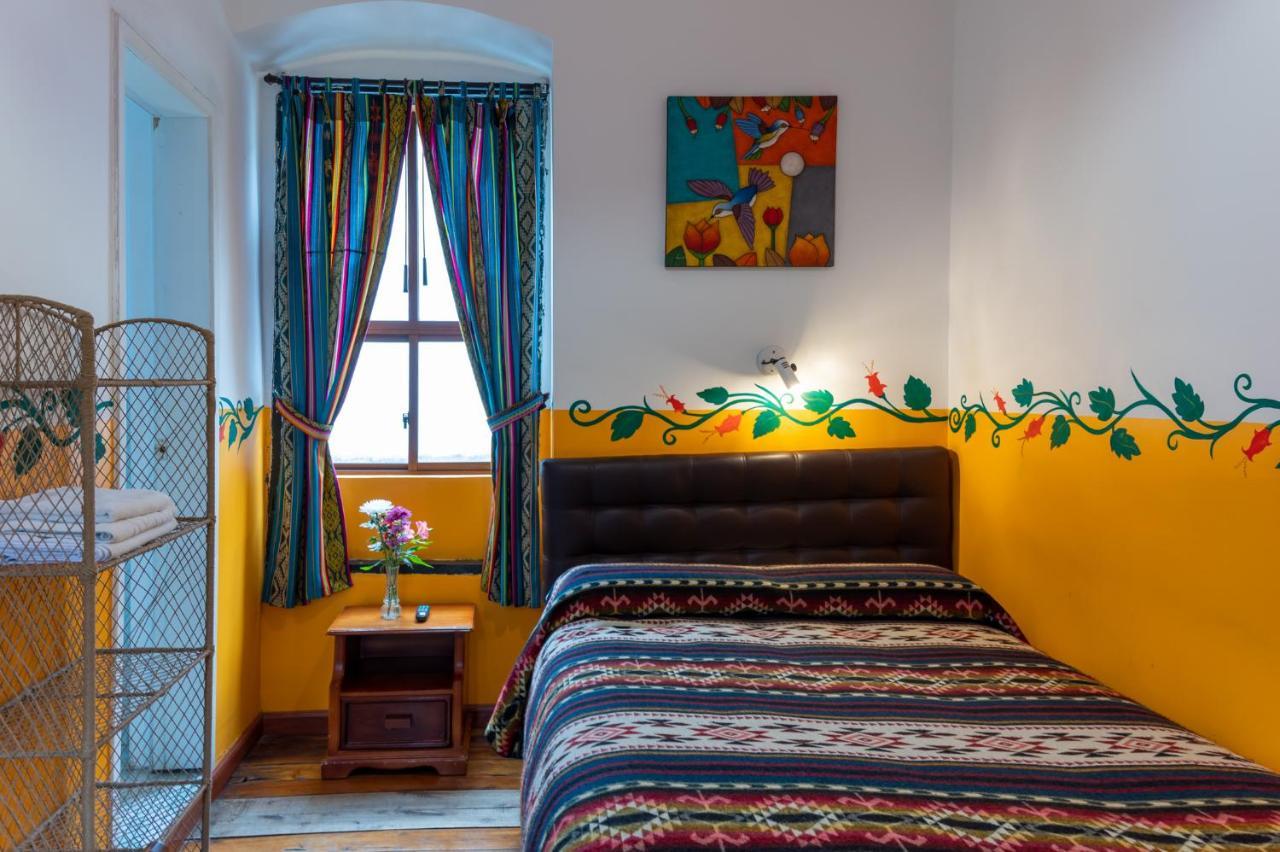 Hostal Riviera Sucre Отавало Экстерьер фото