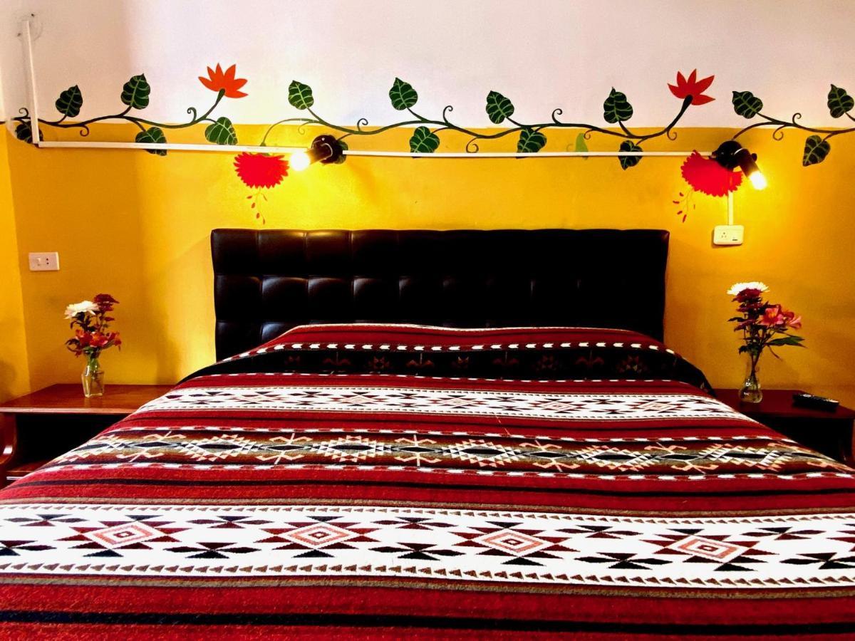 Hostal Riviera Sucre Отавало Экстерьер фото