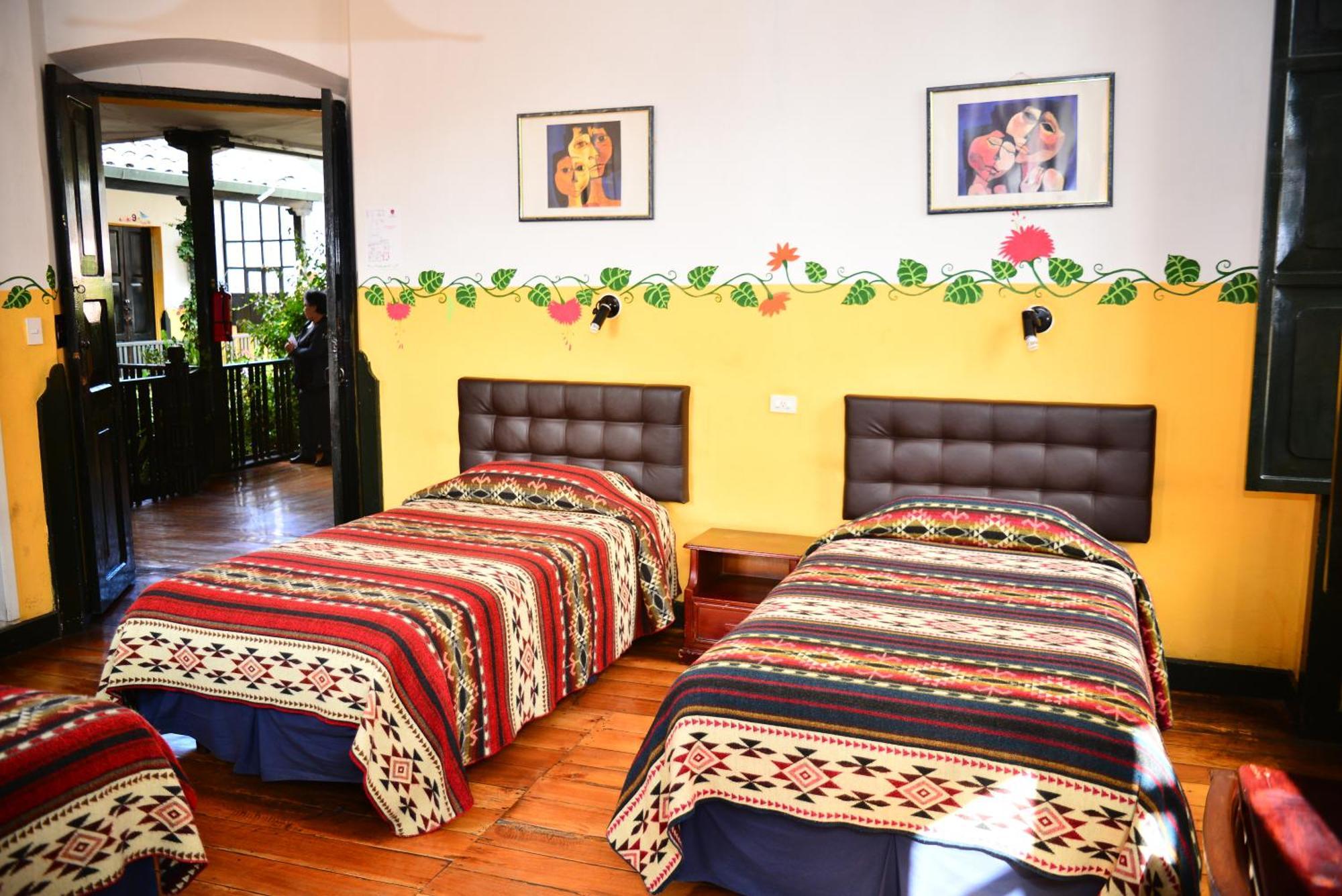 Hostal Riviera Sucre Отавало Номер фото