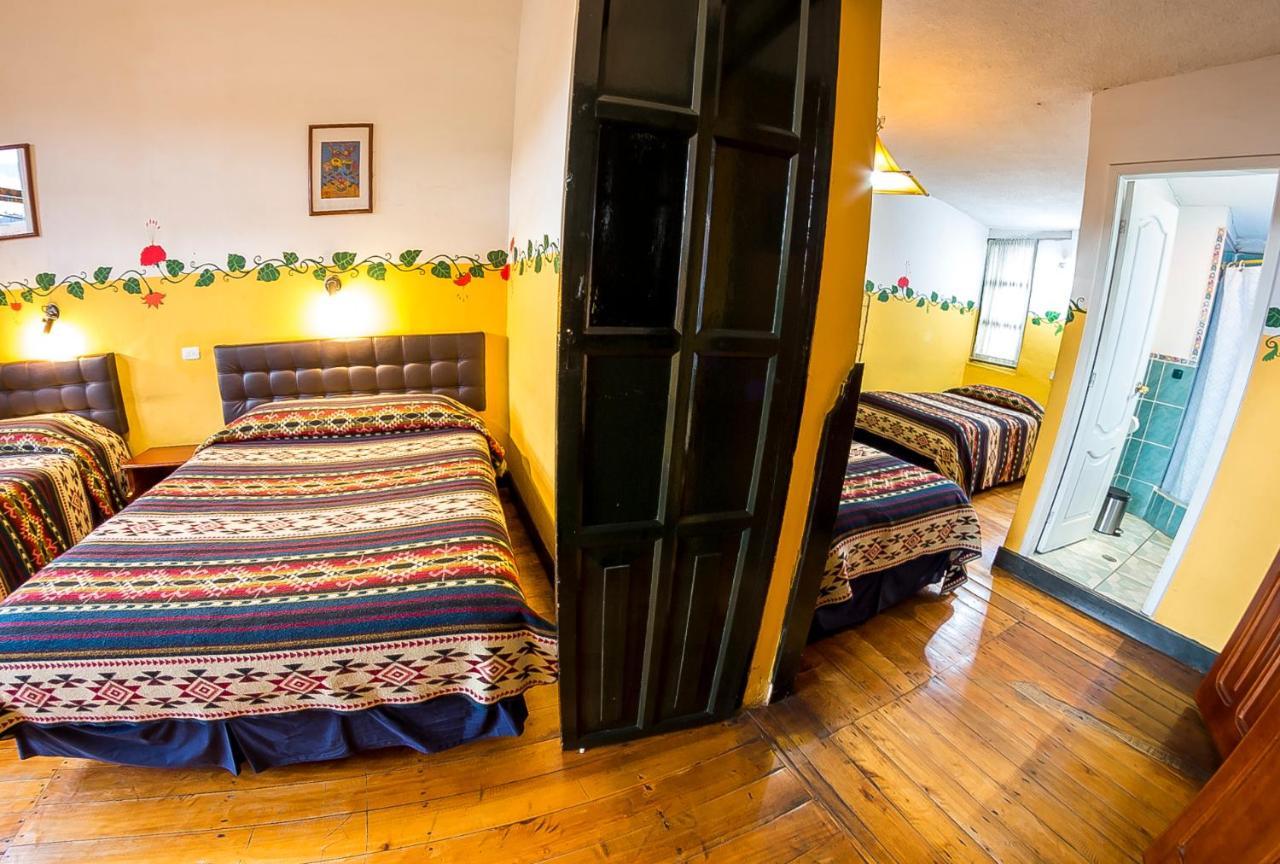 Hostal Riviera Sucre Отавало Экстерьер фото