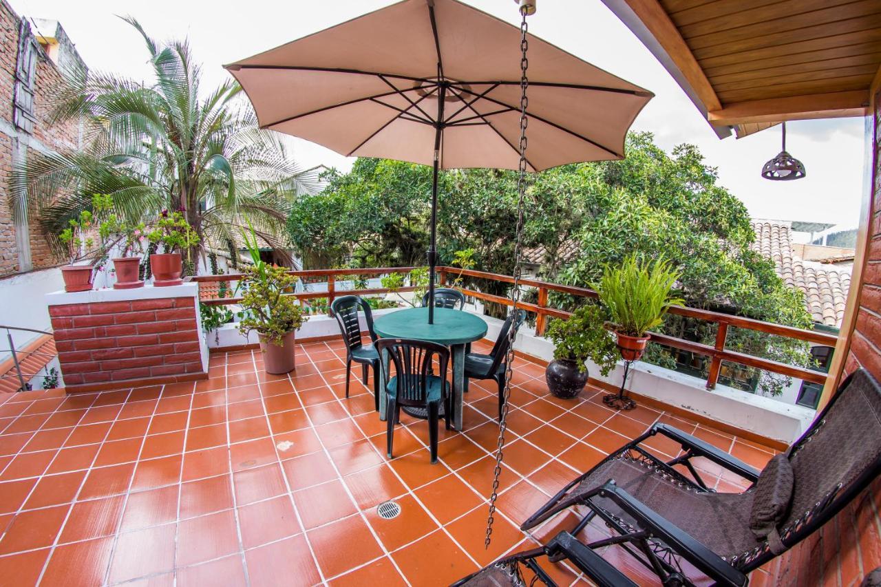 Hostal Riviera Sucre Отавало Экстерьер фото