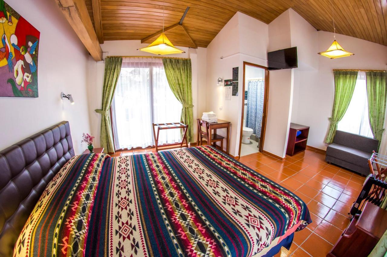 Hostal Riviera Sucre Отавало Экстерьер фото