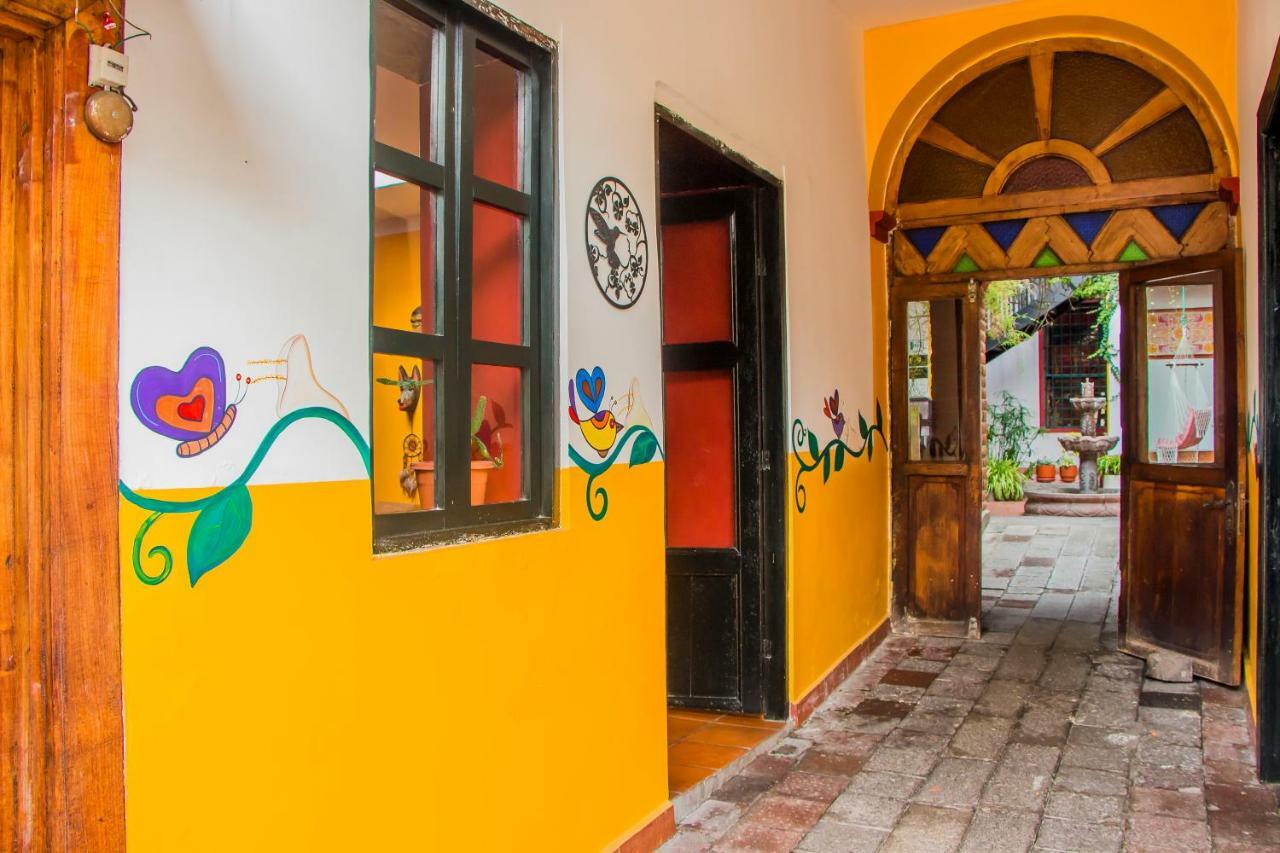 Hostal Riviera Sucre Отавало Экстерьер фото